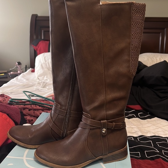 New calf boots - Picture 3 of 5